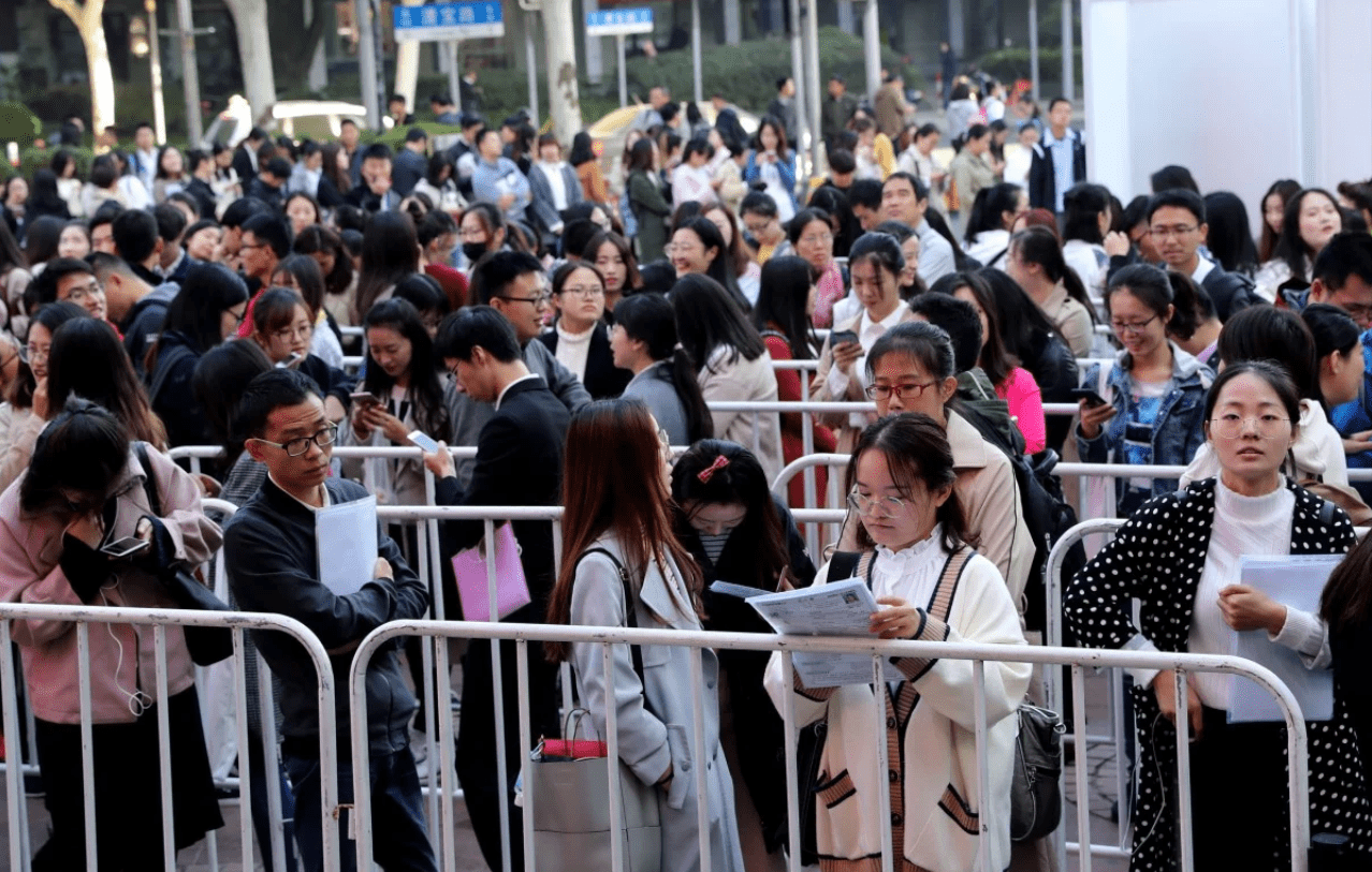 Beijing encouraging fresh graduates to take up menial ‘labor’ jobs